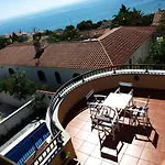 Ref 1993 Holiday home *